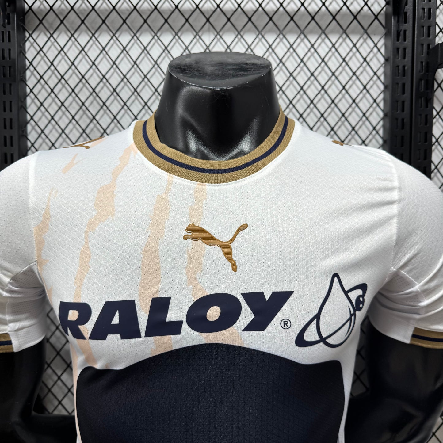 Camiseta Pumas visitante 26/27 Versión