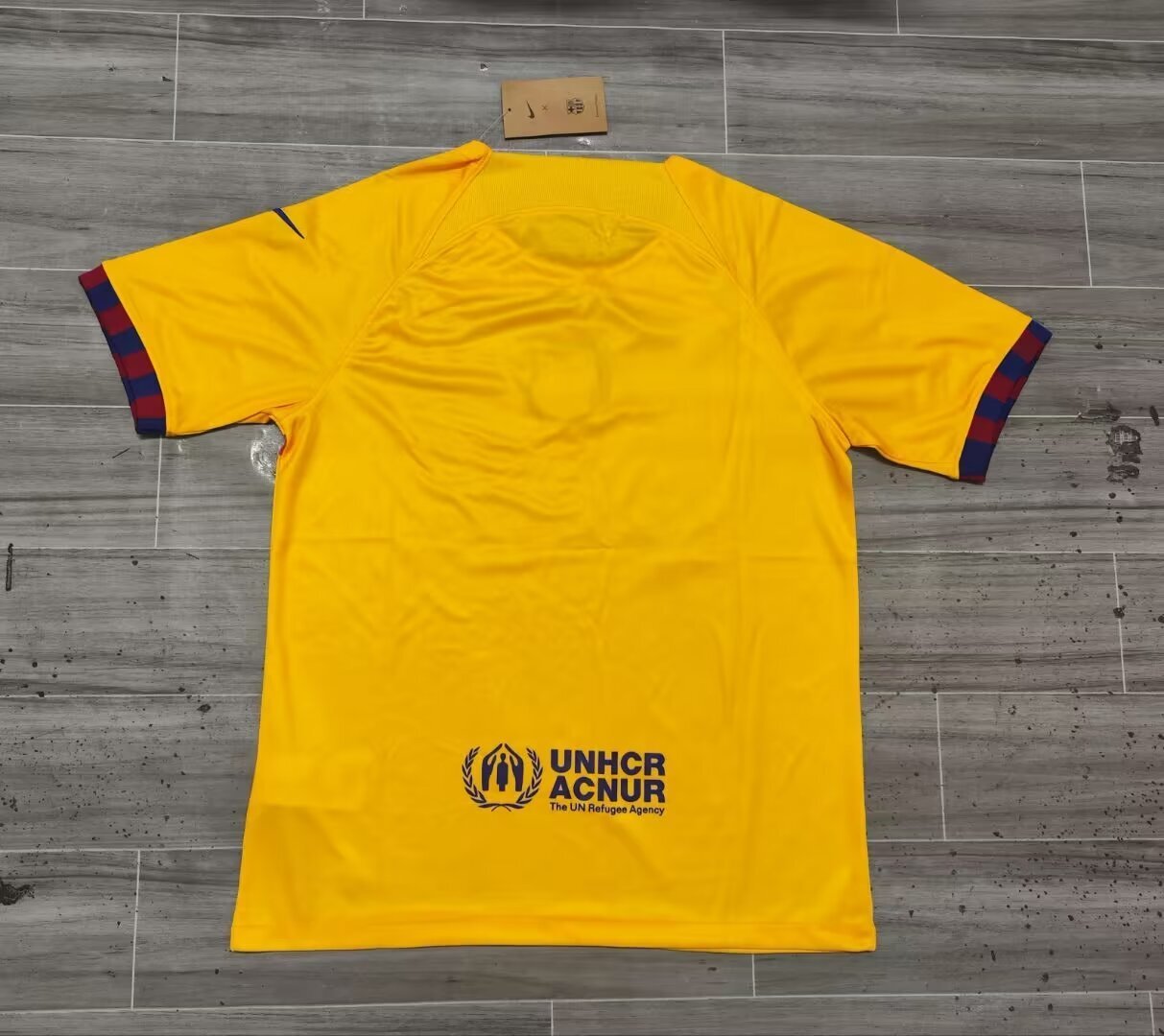 cuarta camiseta Barcelona 24/25 Versión Fan 1:1