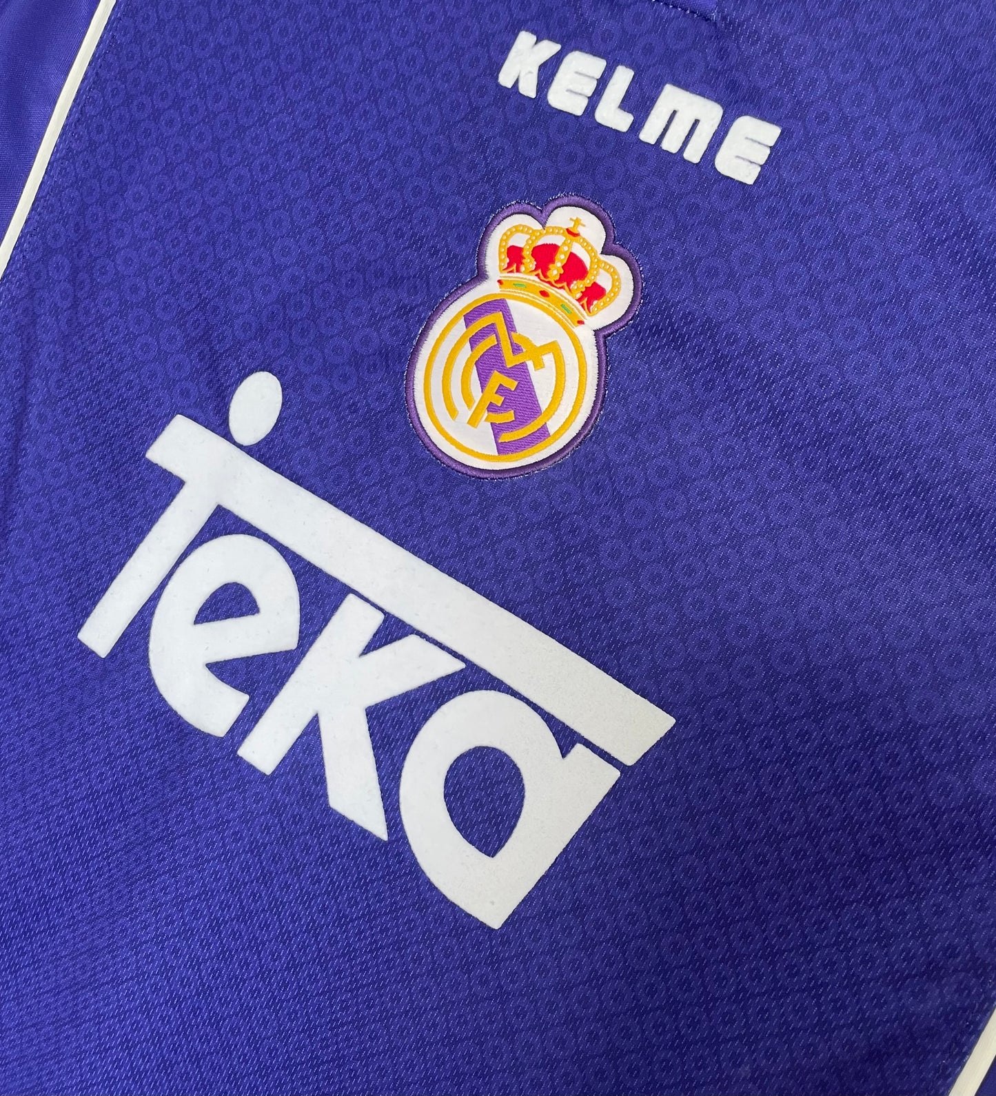Camiseta Real Madrid RETRO 97/98 Versión Fan