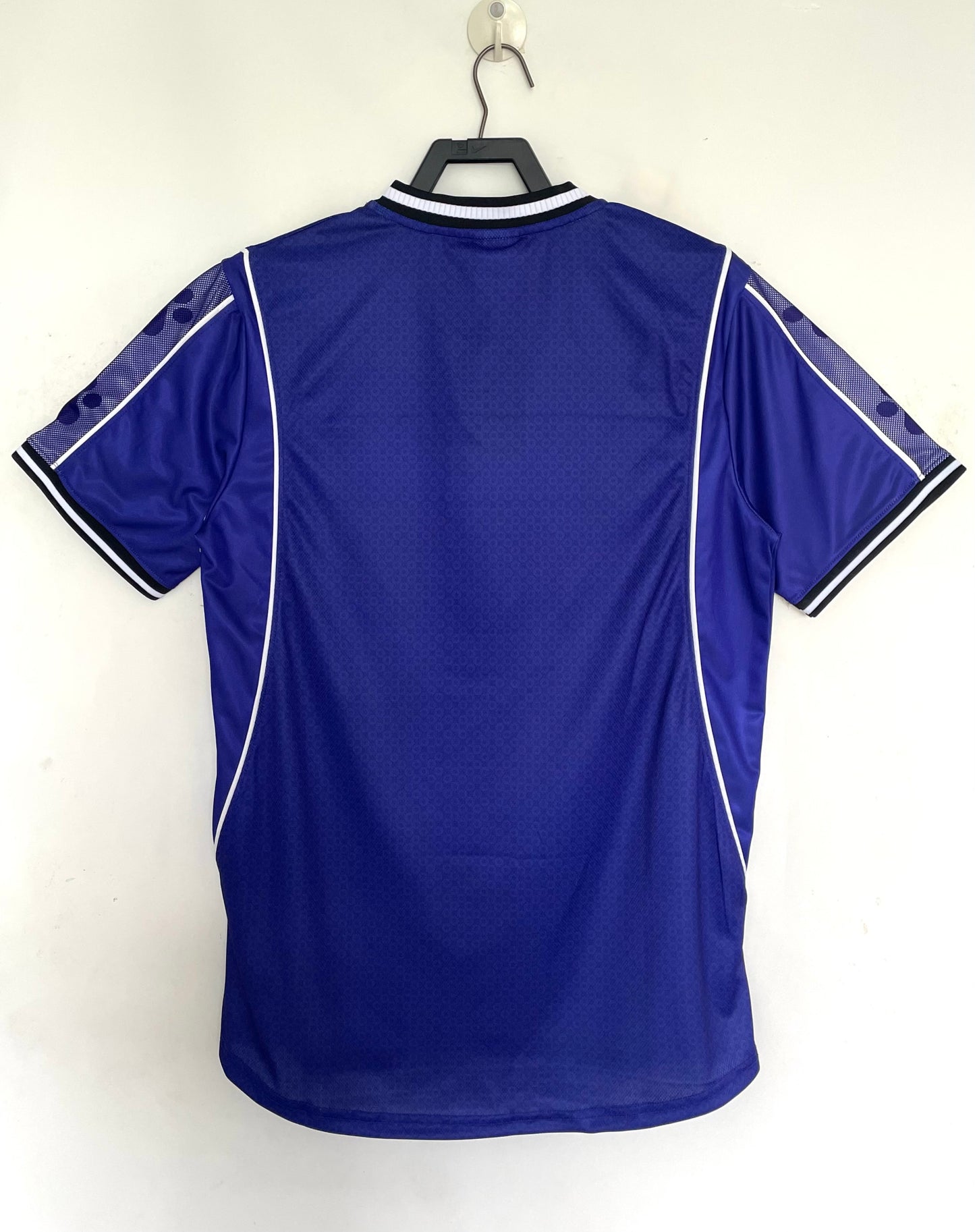 Camiseta Real Madrid RETRO 97/98 Versión Fan