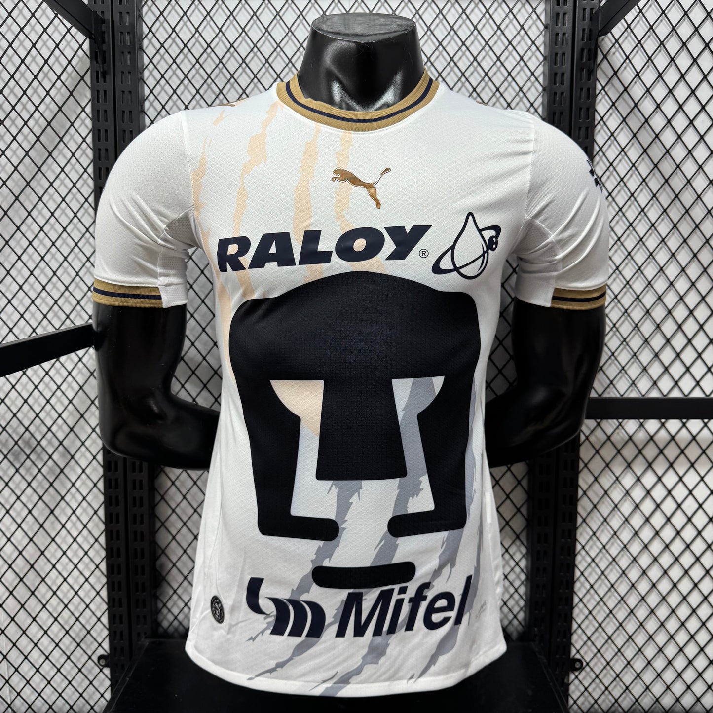 Camiseta Pumas visitante 26/27 Versión