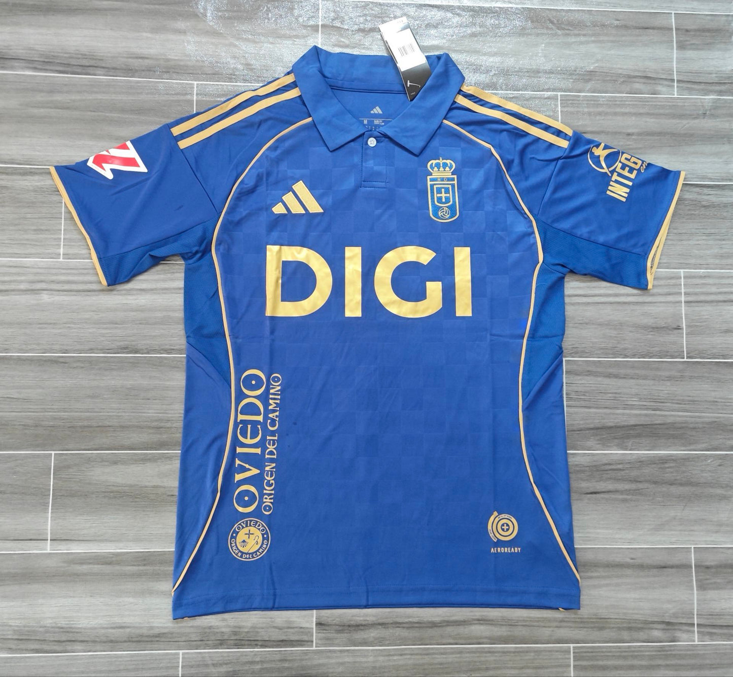 Camiseta local  Real Oviedo 25/26 Versión Fan 1:1