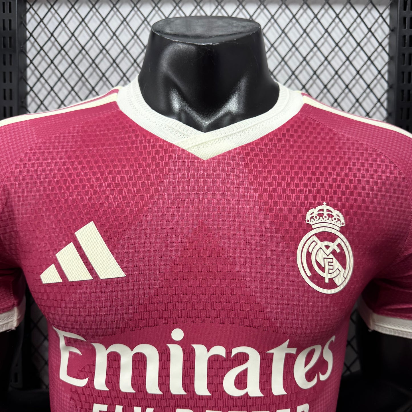 Camiseta Real Madrid tercera 26/27 Versión Fan