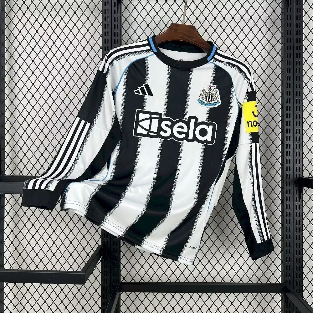 Camiseta Newcastle local 25-26  manga larga Versión Fan 1:1