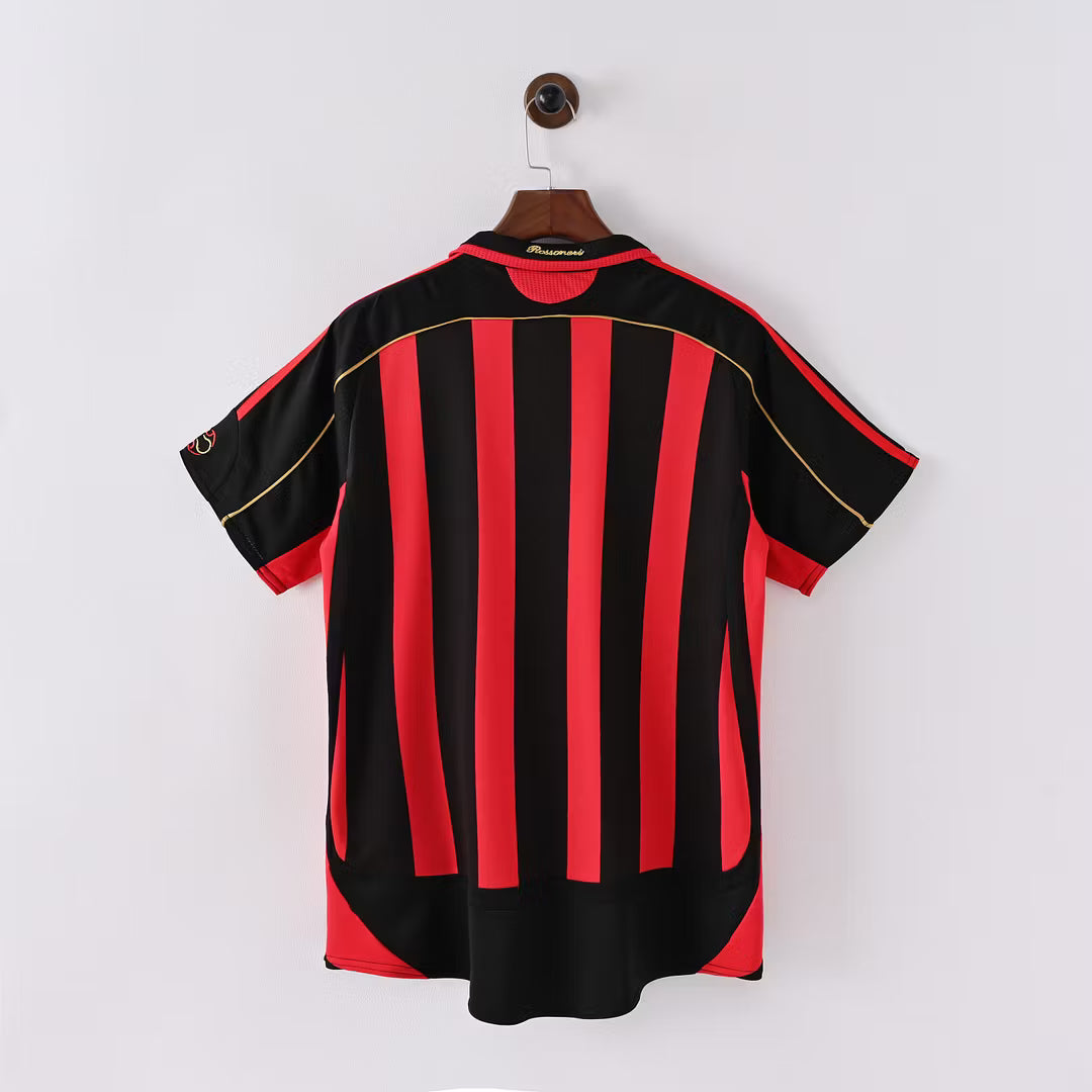 Camiseta Ac Milan RETRO 06/07 Versión Fan 1:1