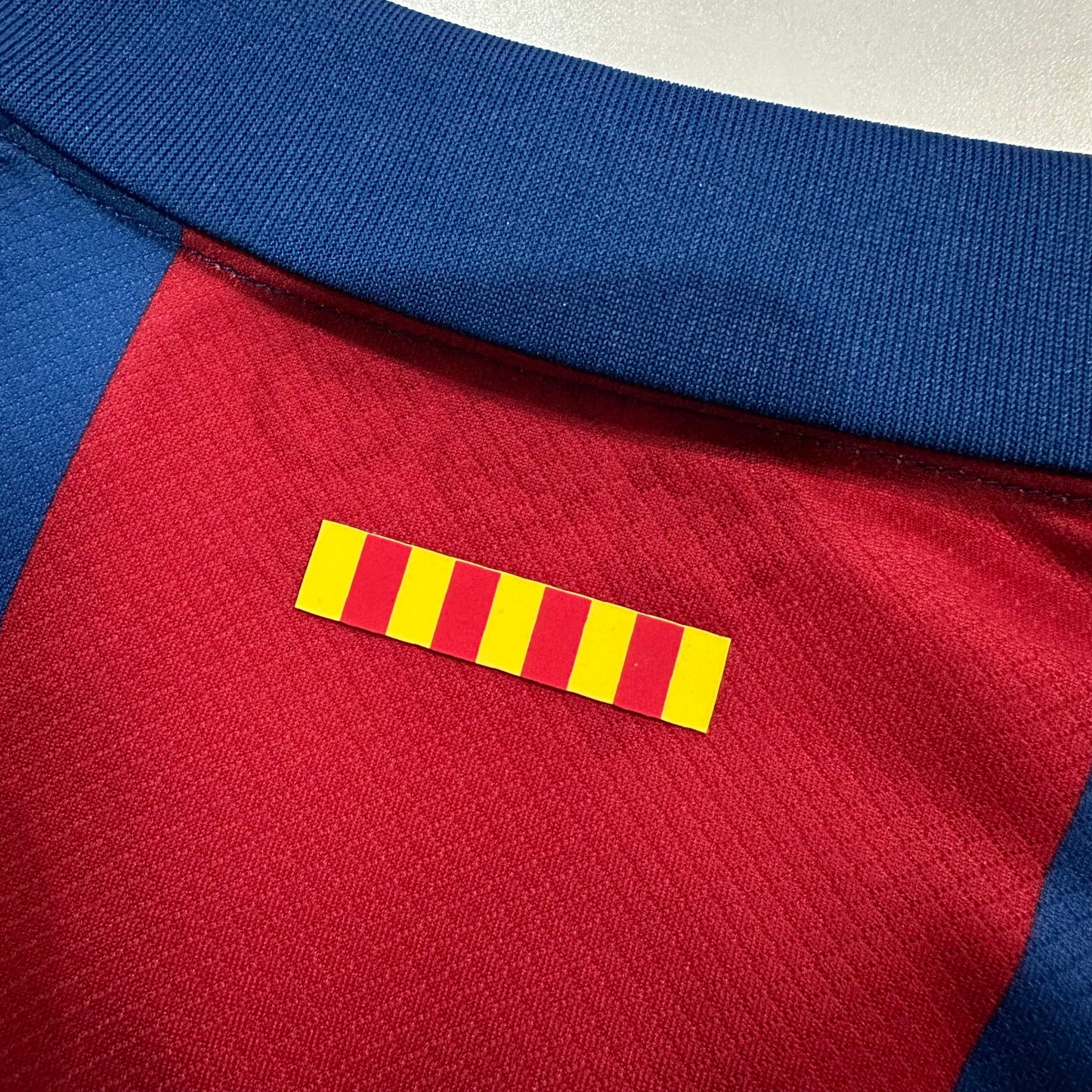 Cuarta Camiseta Barcelona 25/26 Versión Fan 1:1