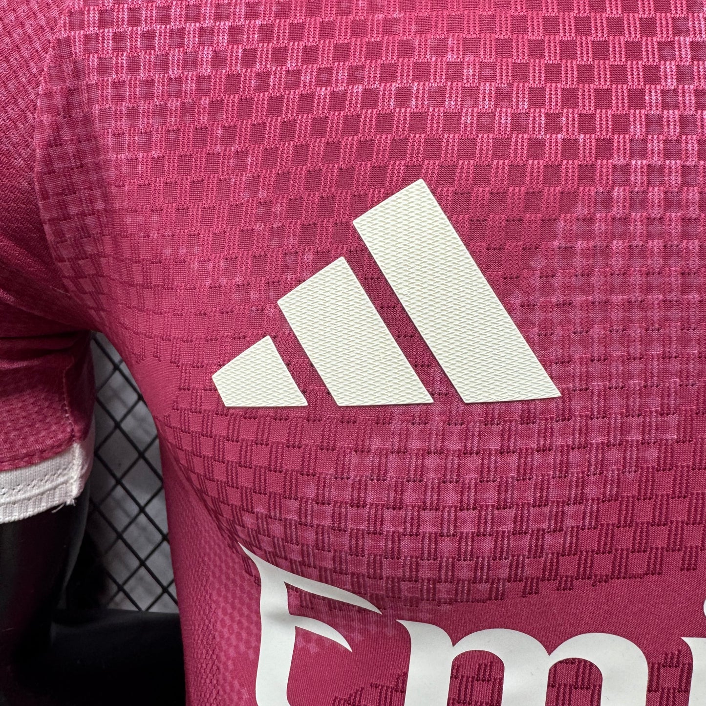 Camiseta Real Madrid tercera 26/27 Versión Fan