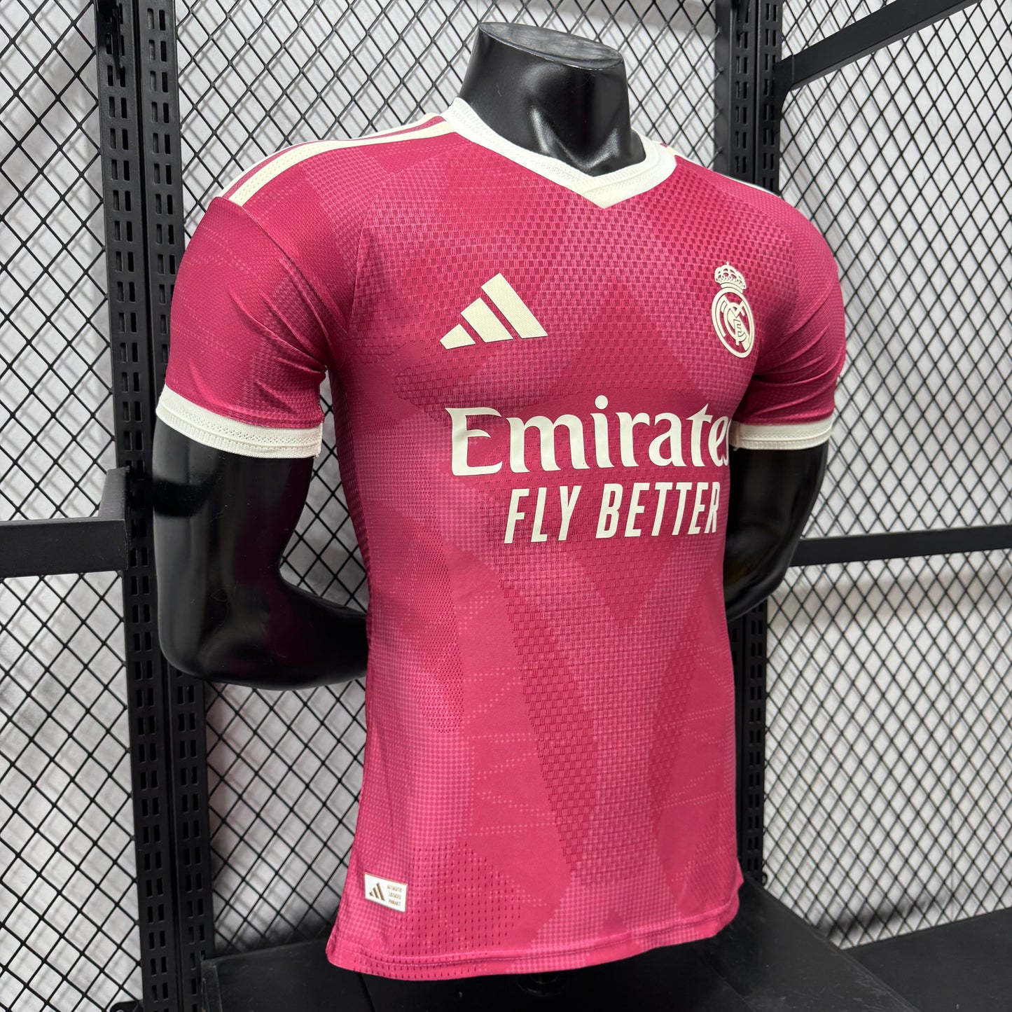 Camiseta Real Madrid tercera 26/27 Versión Fan