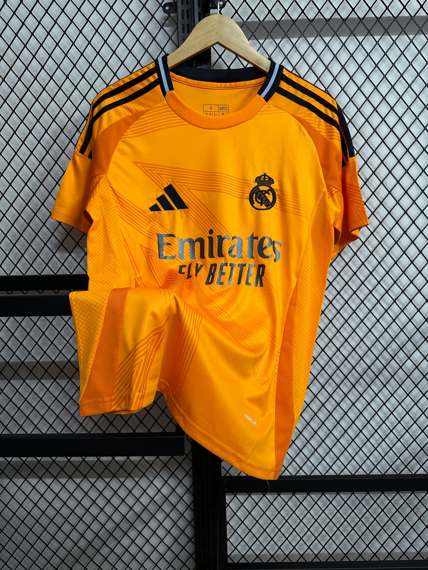 Camiseta visitante Real madrid 24/25 Versión Fan 1:1