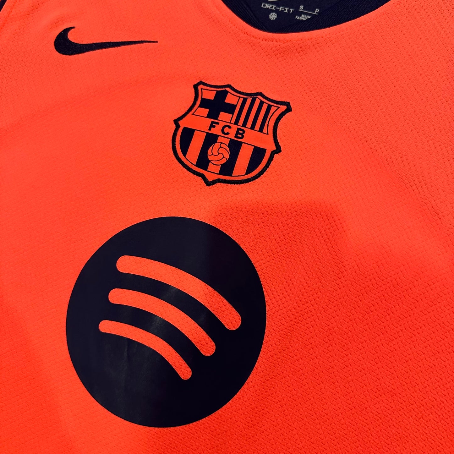 Tercera camiseta Barcelona 25/26 Versión Fan 1:1
