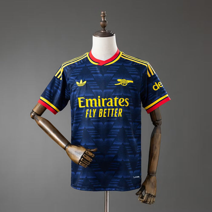Arsenal visitante  26/27