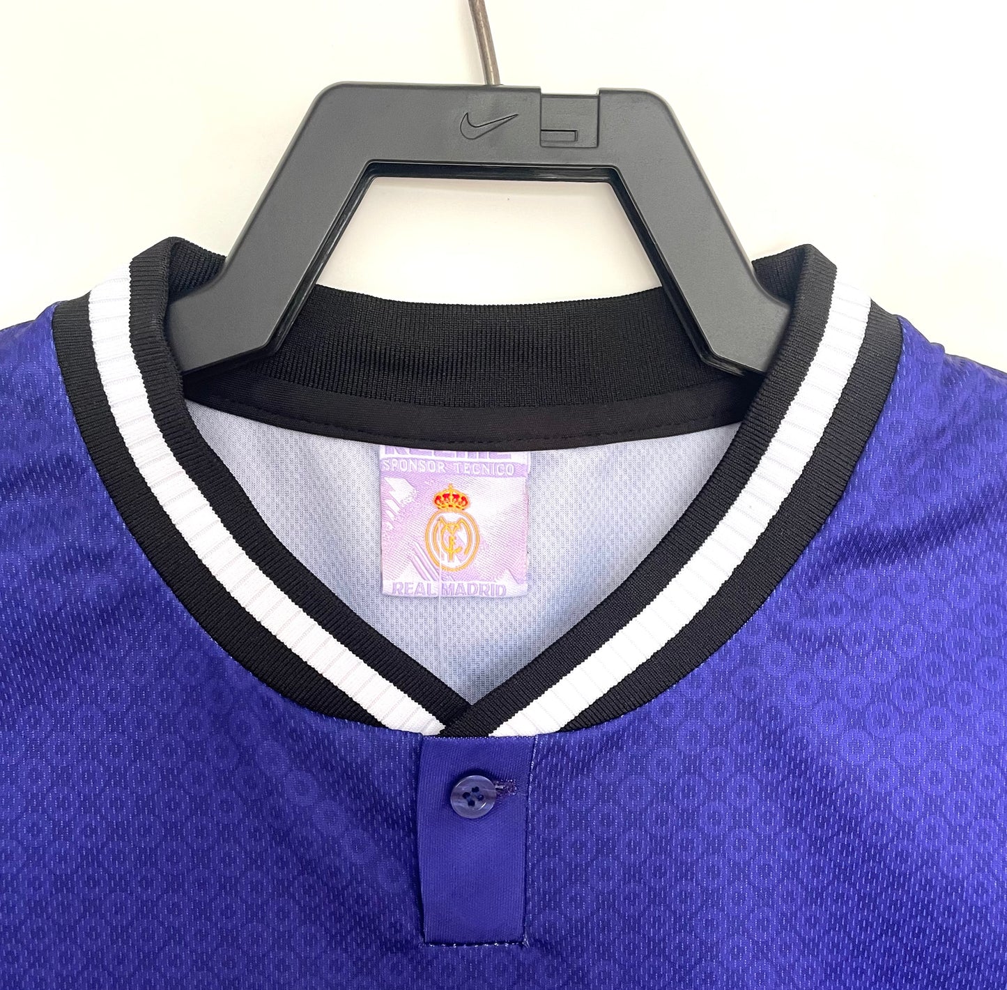 Camiseta Real Madrid RETRO 97/98 Versión Fan