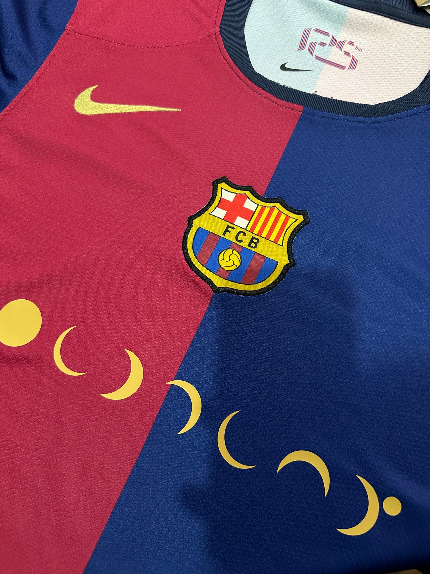 Camiseta Local coldplay Barcelona 24/25 Versión Fan 1:1