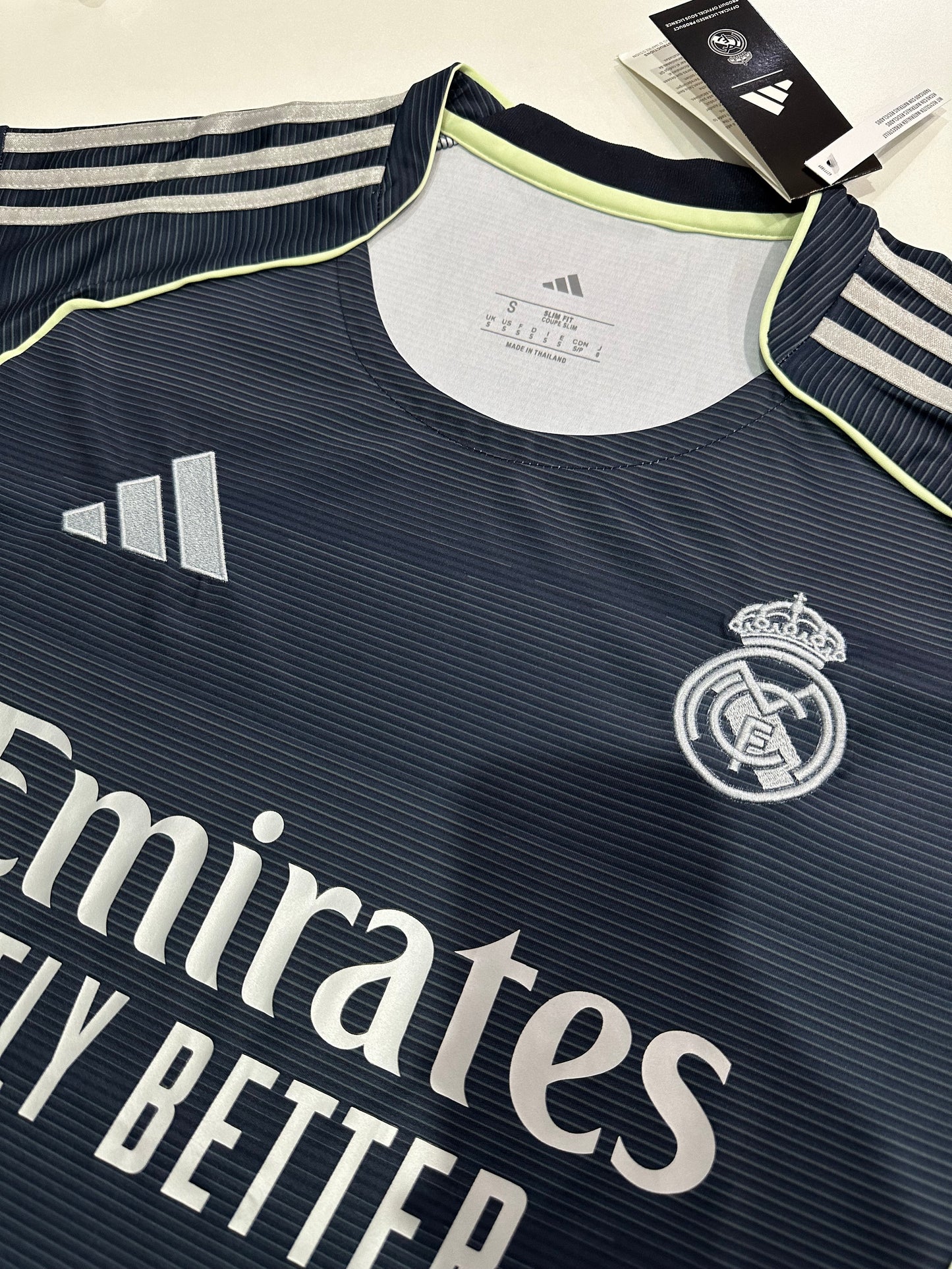 Camiseta visitante Real madrid 25/26 Versión Fan 1:1