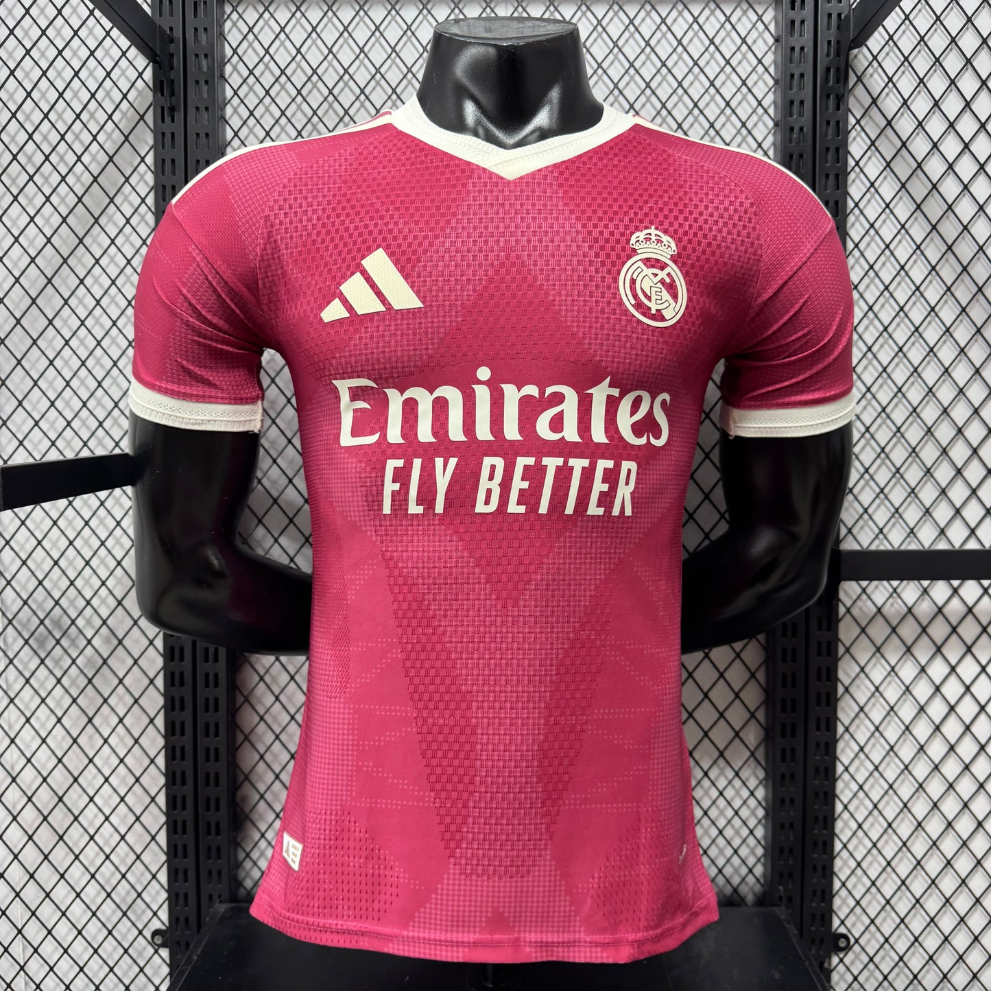 Camiseta Real Madrid tercera 26/27 Versión Fan