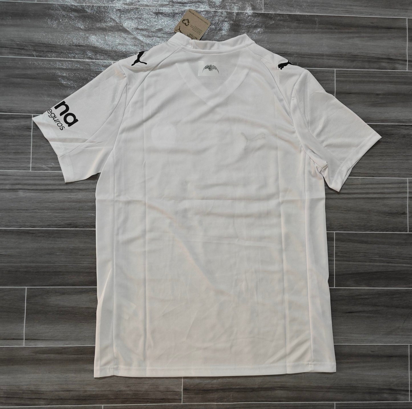 Camiseta local Valencia 25/26 Versión Fan 1:1