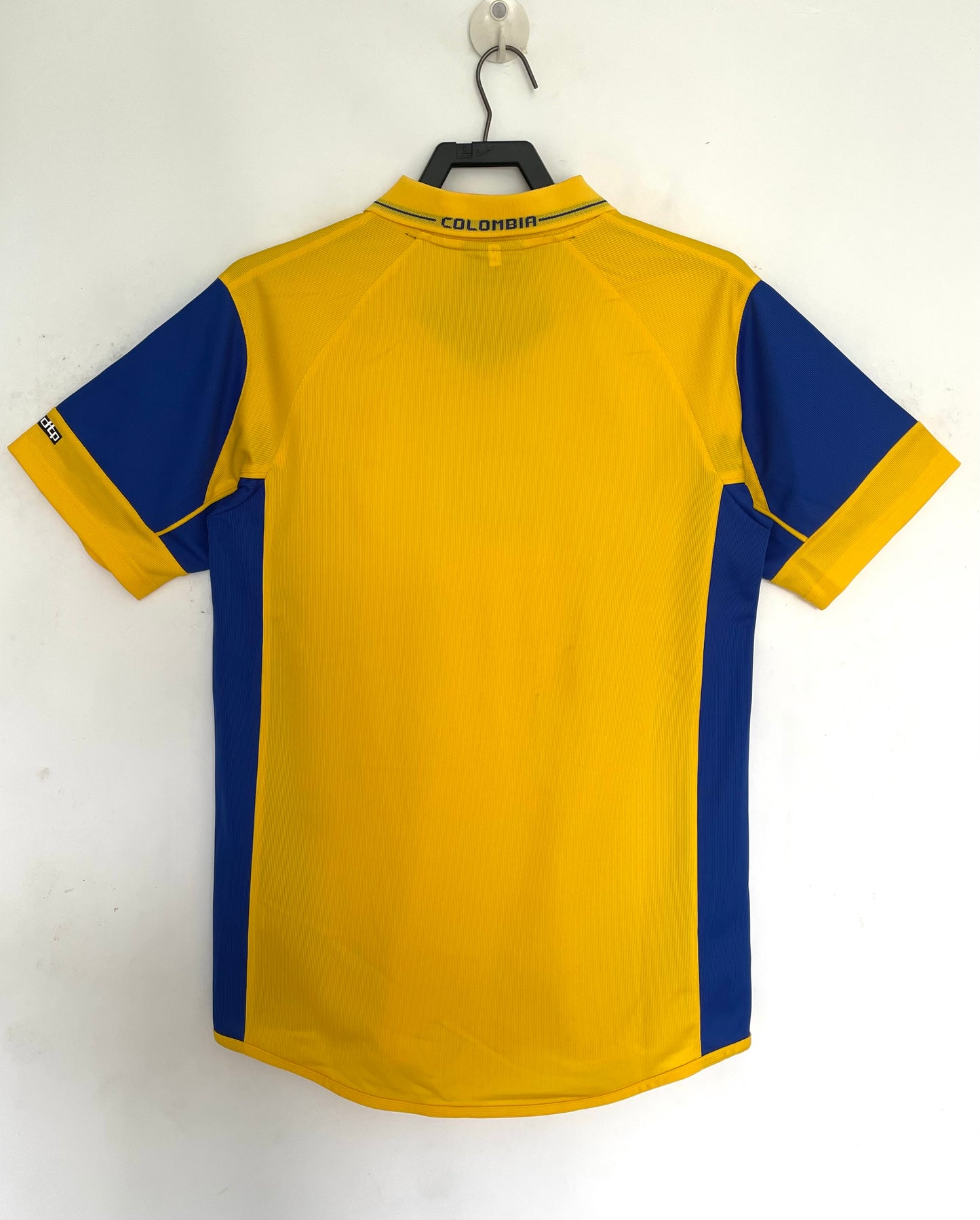 Camiseta Colombia RETRO 03/05 Versión Fan