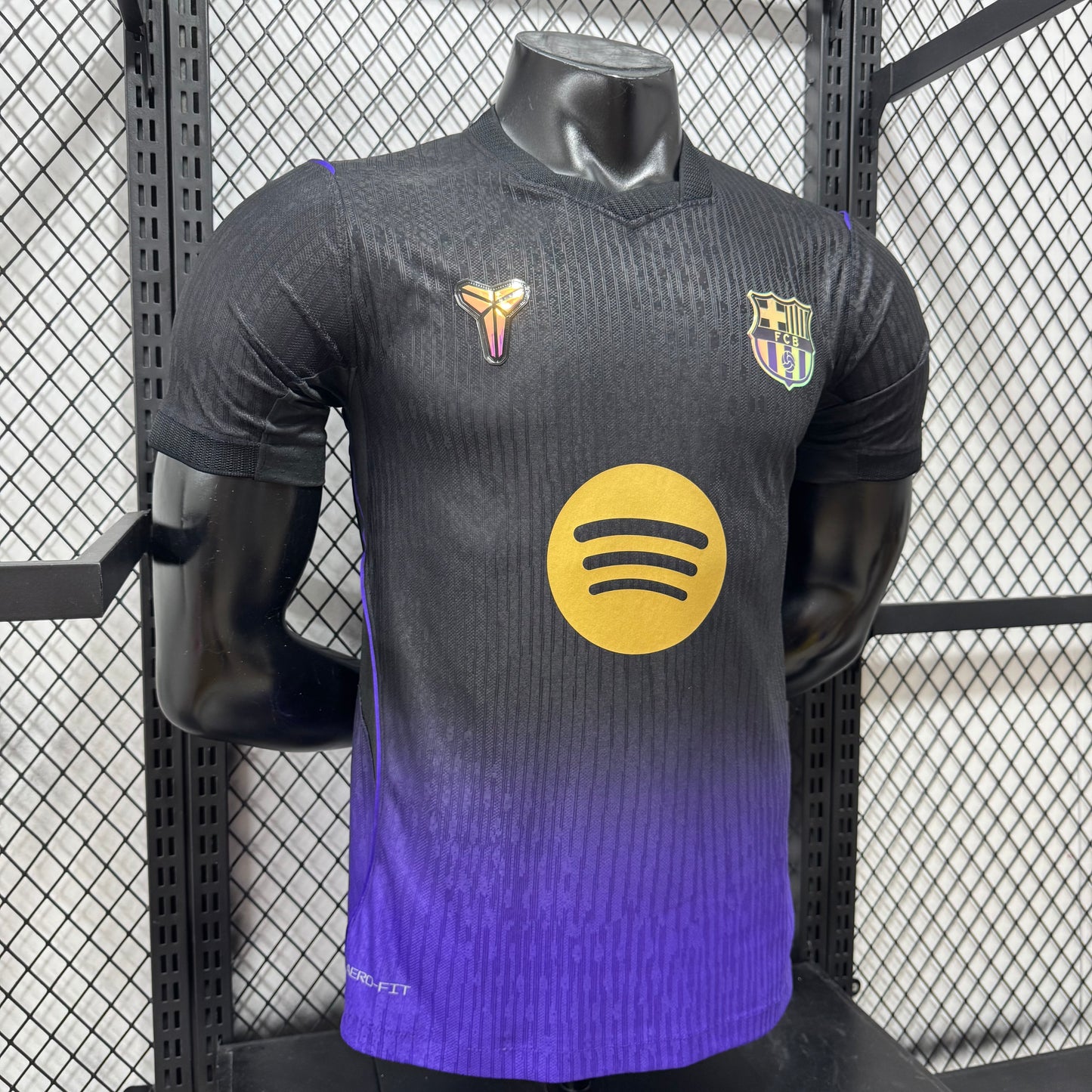 Camiseta Visitante Barcelona 26/27 Versión Fan