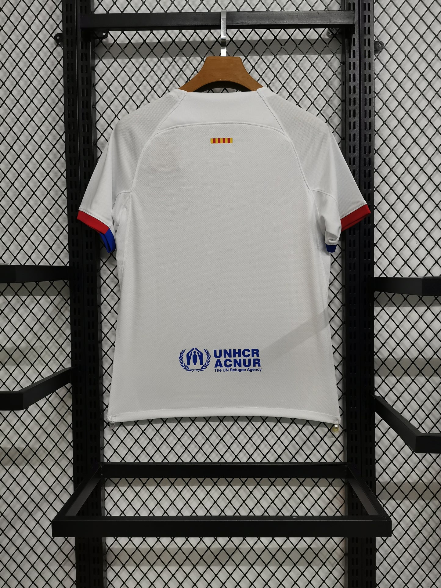 Camiseta visitante  Barcelona 23/24 Versión Fan 1:1