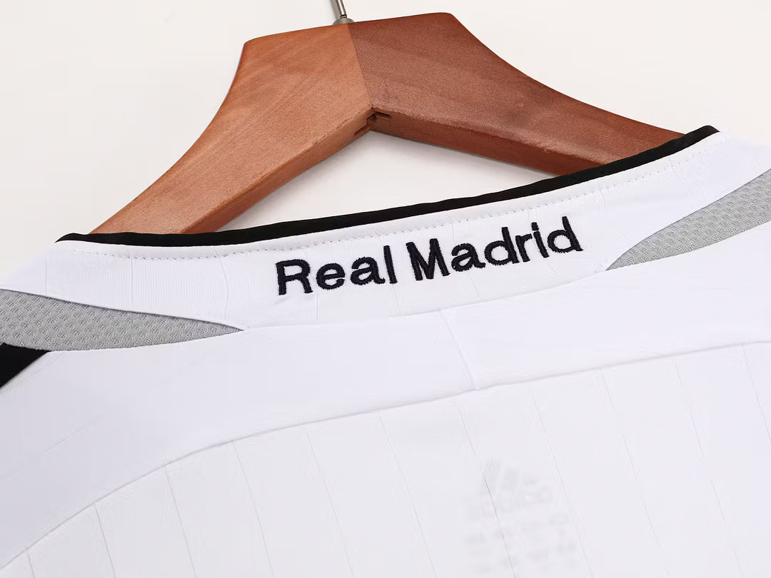 Camiseta Real Madrid RETRO 06/07 Versión Fan 1:1