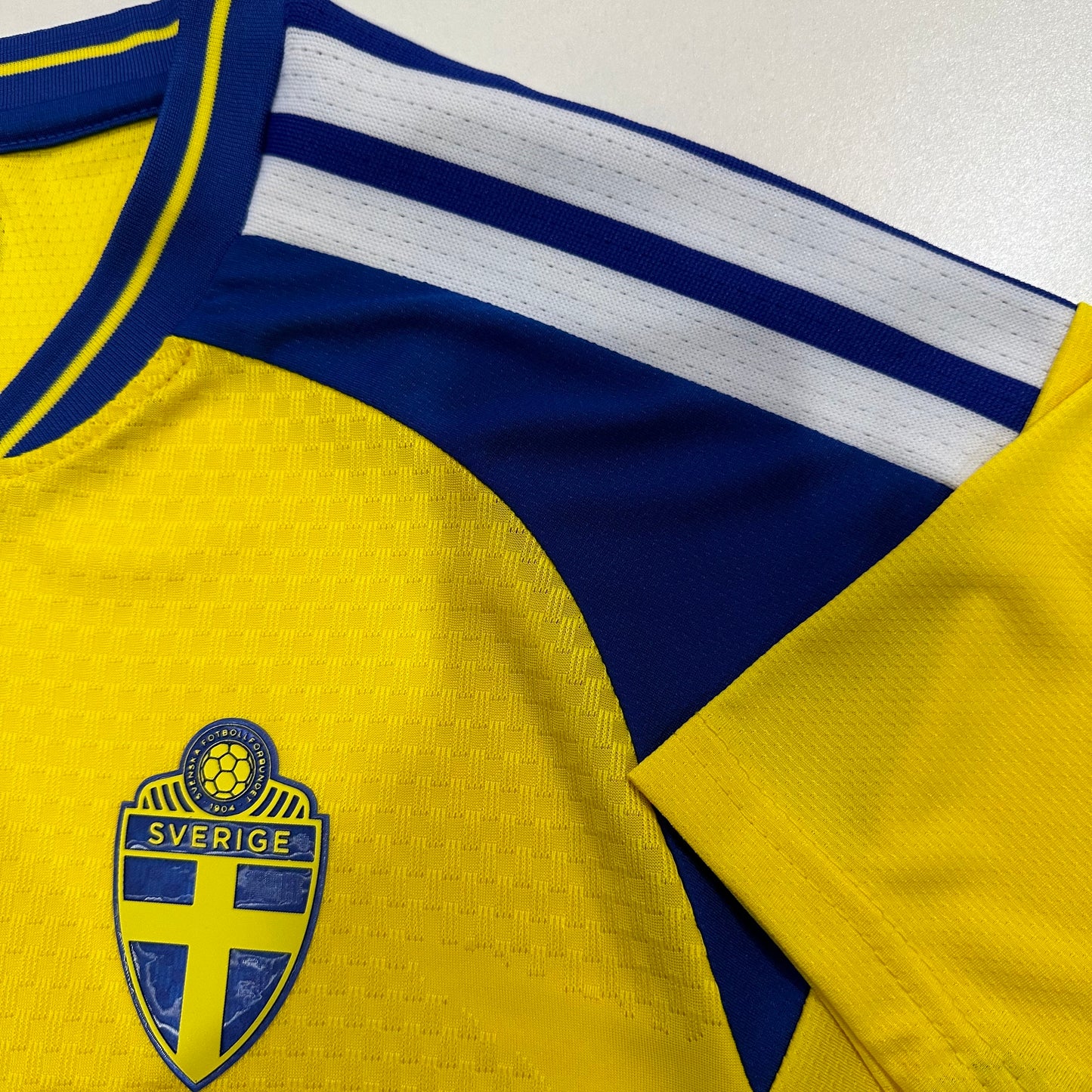 Camiseta Local Suecia 2026 Versión Fan 1:1