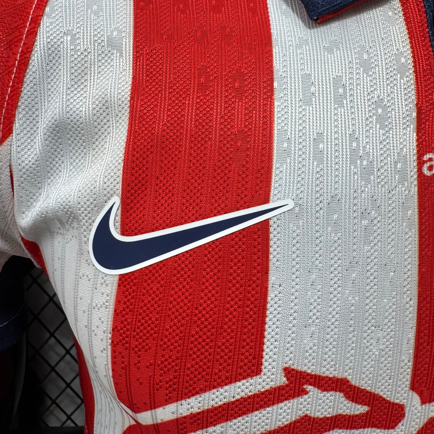 Camiseta Chivas local 26/27 Versión Fan