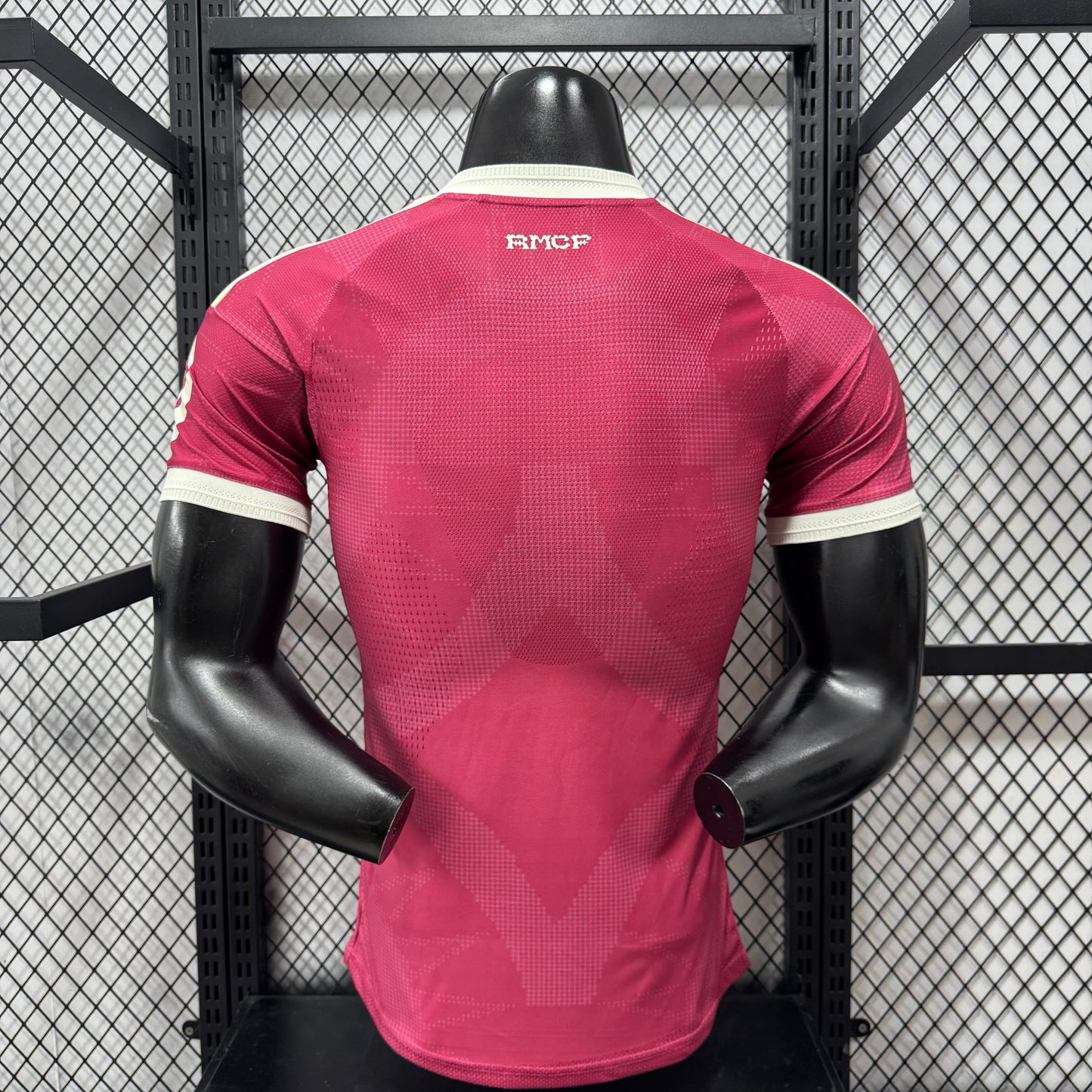 Camiseta Real Madrid tercera 26/27 Versión Fan