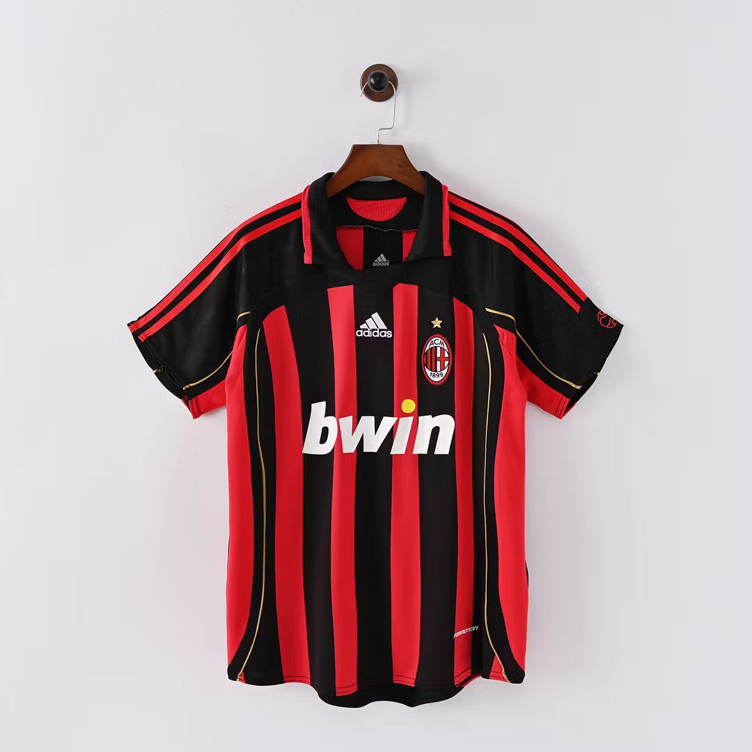 Camiseta Ac Milan RETRO 06/07 Versión Fan 1:1