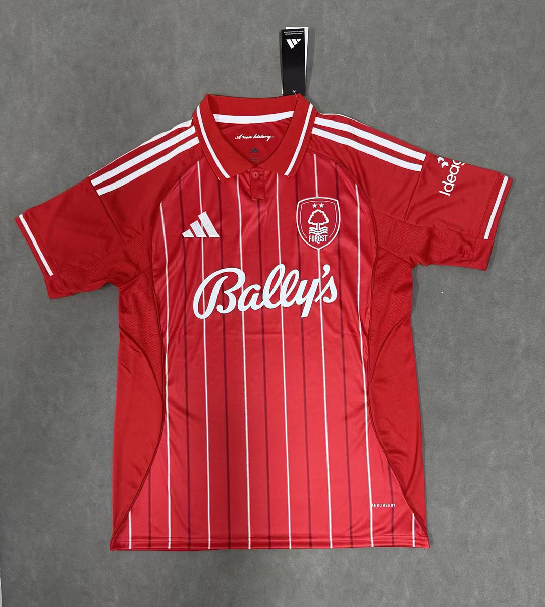 Camiseta Nottingham Forest local 25-26 Versión Fan 1:1
