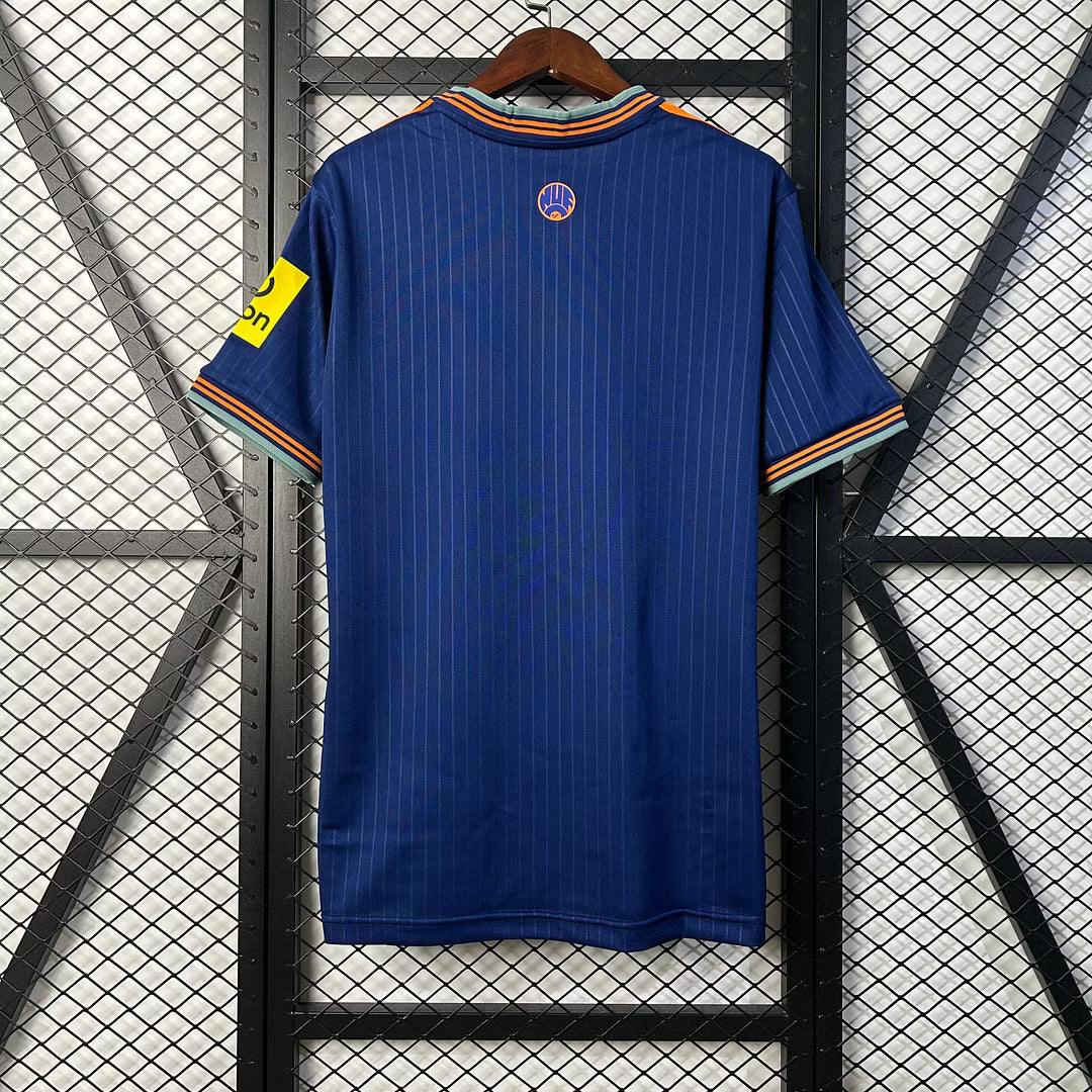 tercera Camiseta Newcastle  25-26 Versión Fan 1:1 (