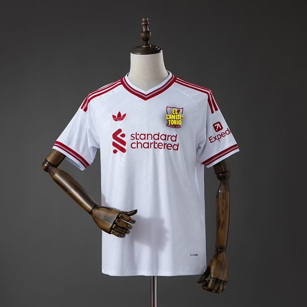 Liverpool visitante 26/27